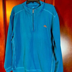 Tommy Bahama blue quarter zip
Pullover long sleeve XXL